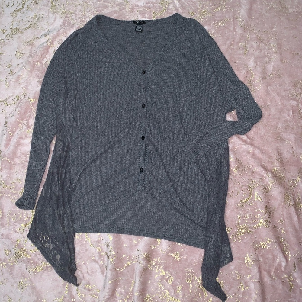 5/15!!Rue 21 grey shirt